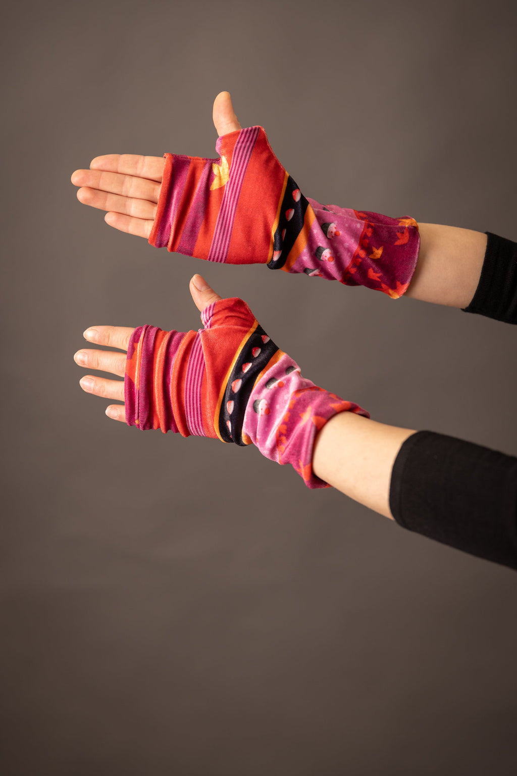 TAOE ALICE Mittens 