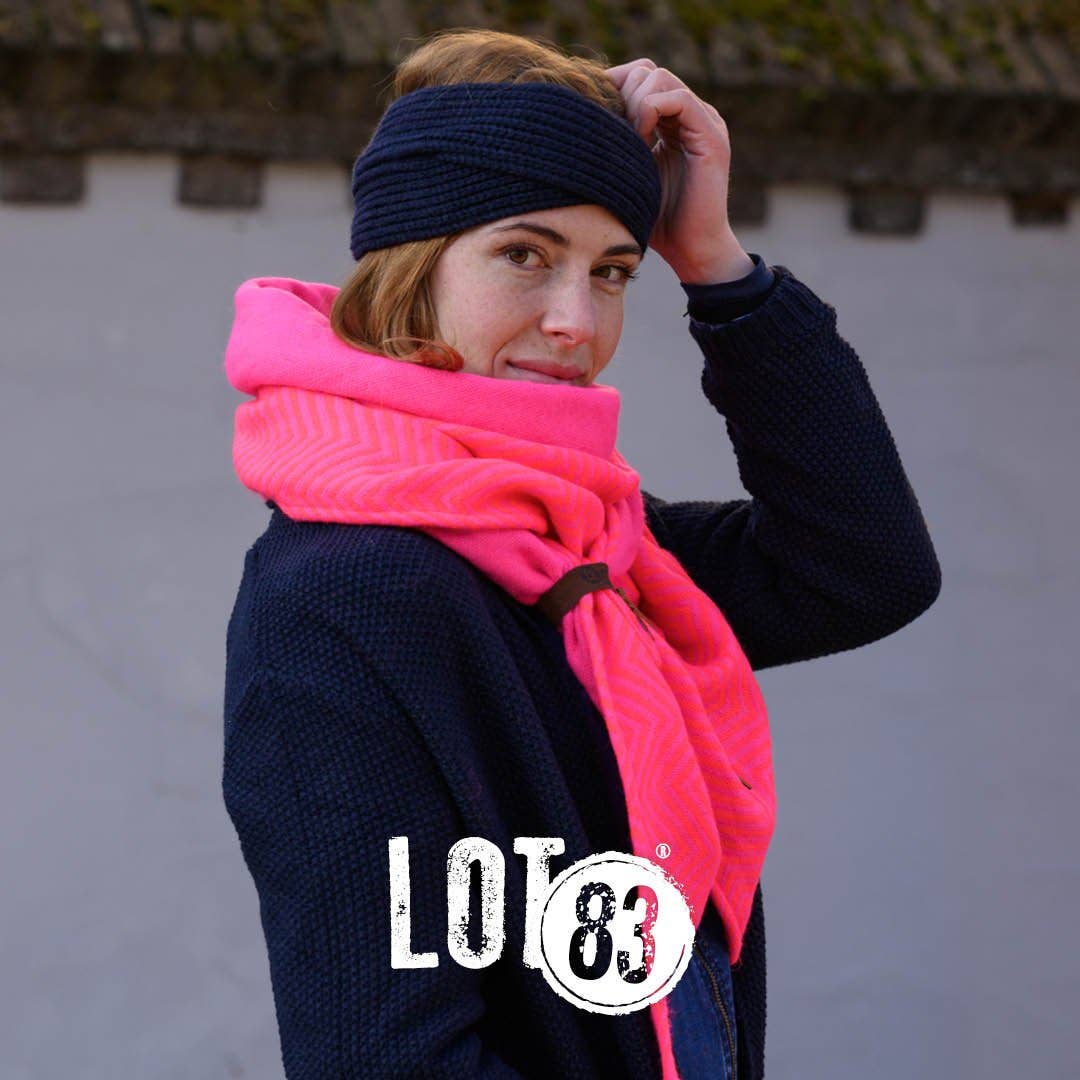 Écharpe triangulaire Saar Fuchsia