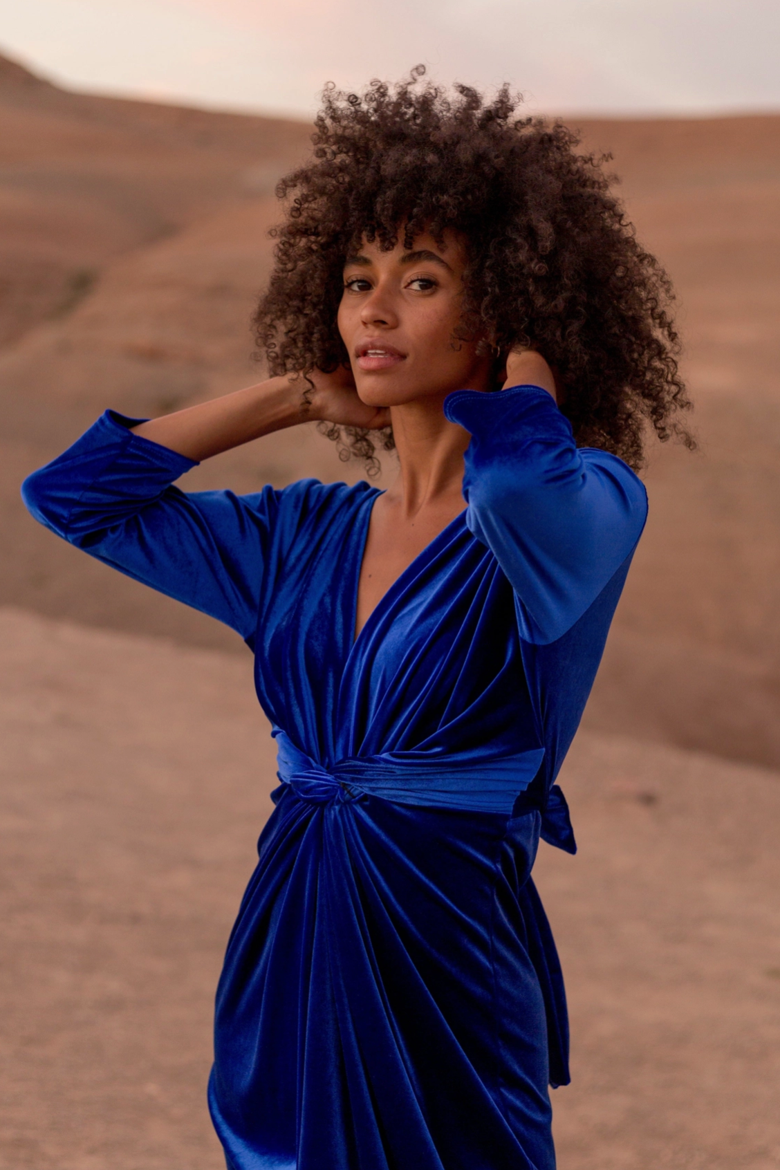 PAOLA Blue velvet dress