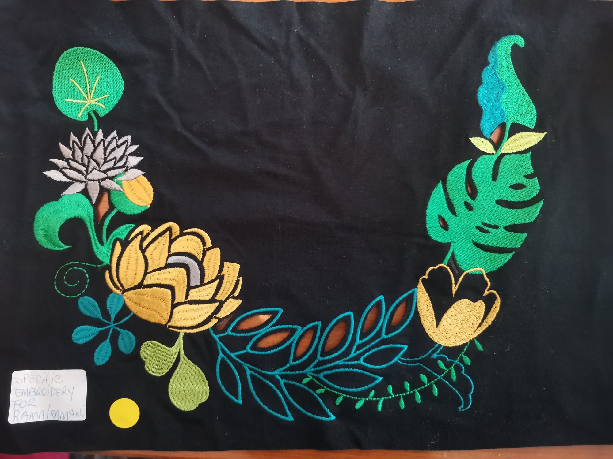Broderie montante Collector PE18 ALICE