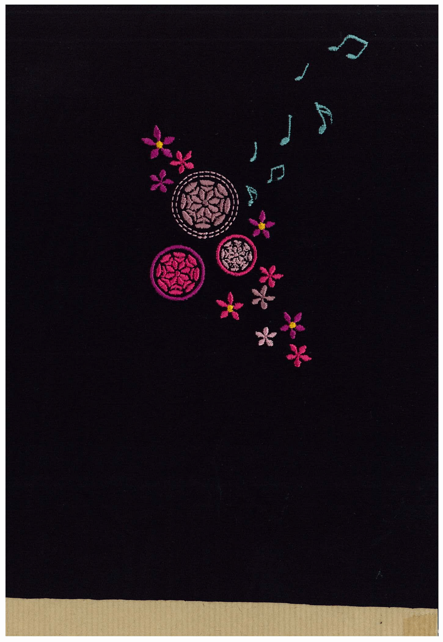 Broderie montante Collector PE18 ALICE